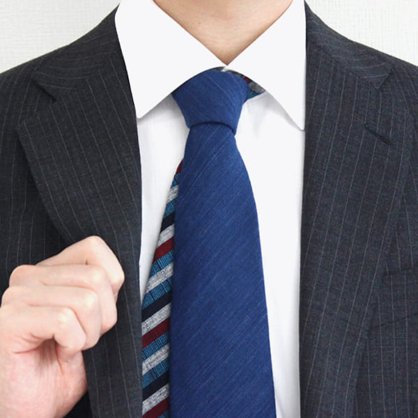 日本の織物ネクタイ 藍染