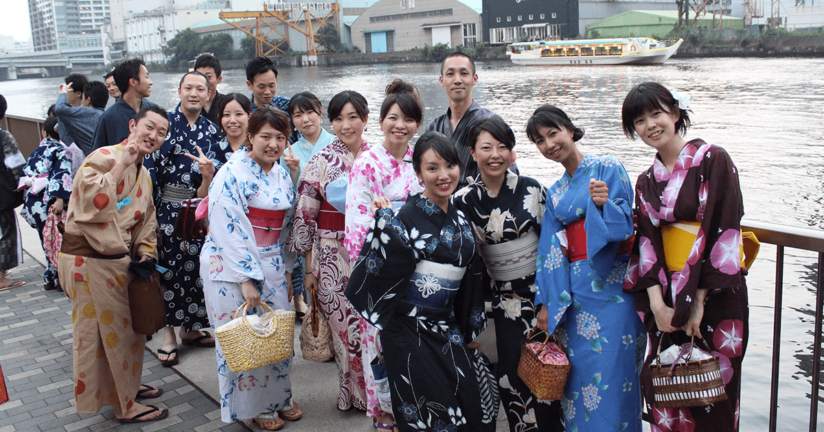 日本最大級の屋形船イベント～浴衣姿の若者800名が集結