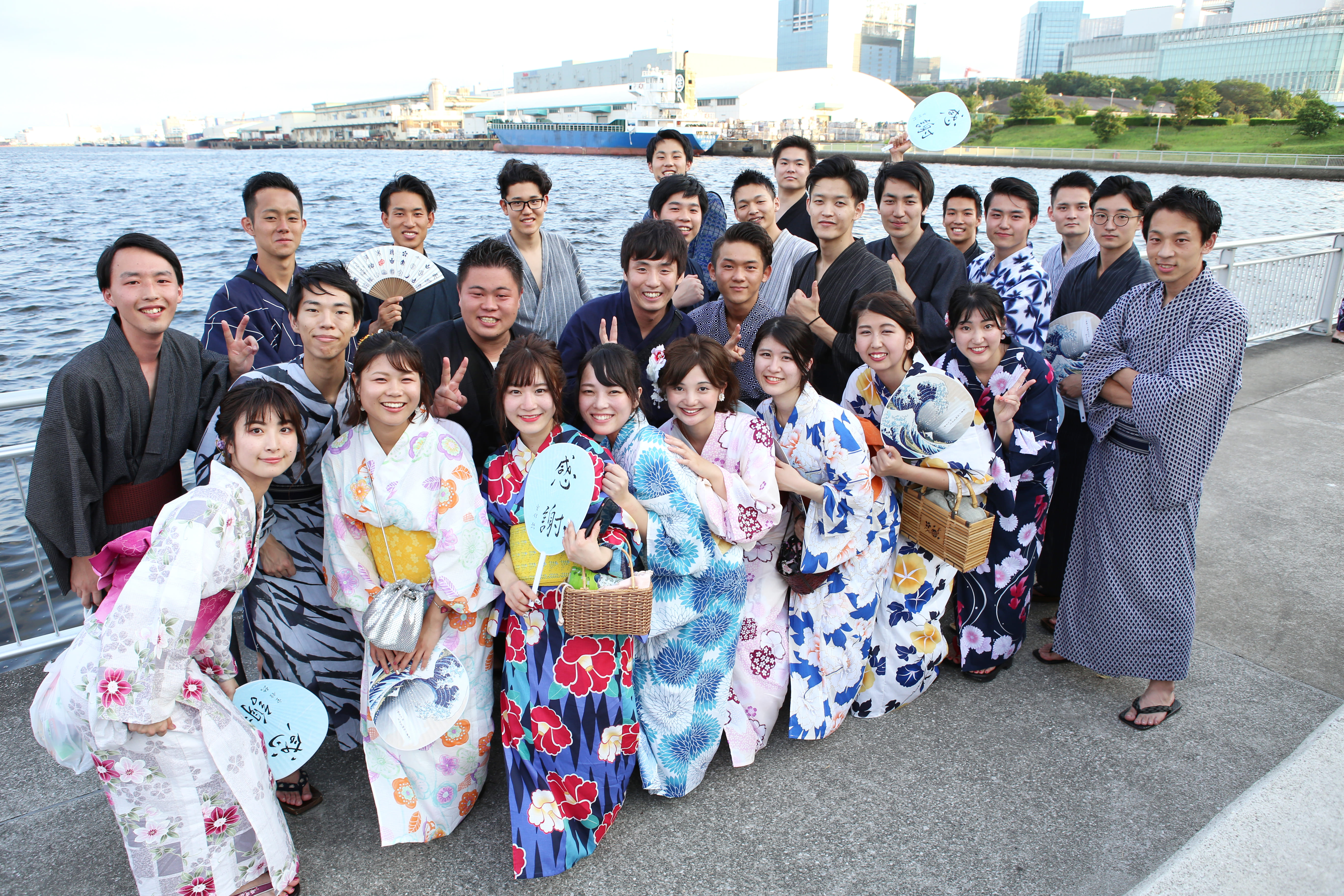 日本最大級の屋形船イベント～浴衣姿の若者700名が集結